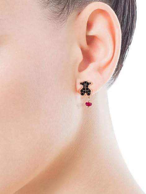 TOUS Pendientes con Baño de Oro 18Kt sobre Plata para Mujer con Cierre a Presión, con Motivo 0,9 cm en Espinela y Rubi, Clásicos y Elegantes, Colección Motif